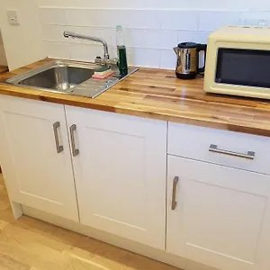 Cosy, Self Contained Annex Apartment