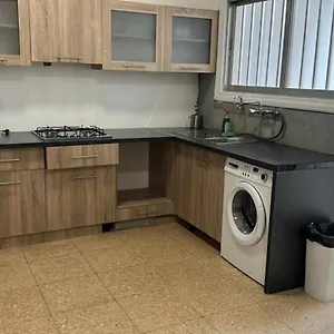  אכסניה Unique 100 Meters From קפריסין